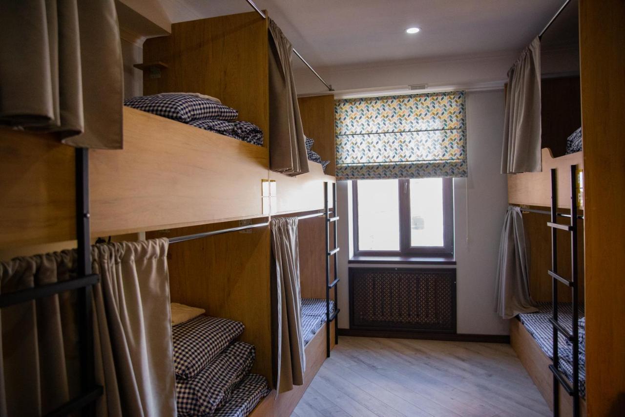 People Hostel Bishkek Ngoại thất bức ảnh