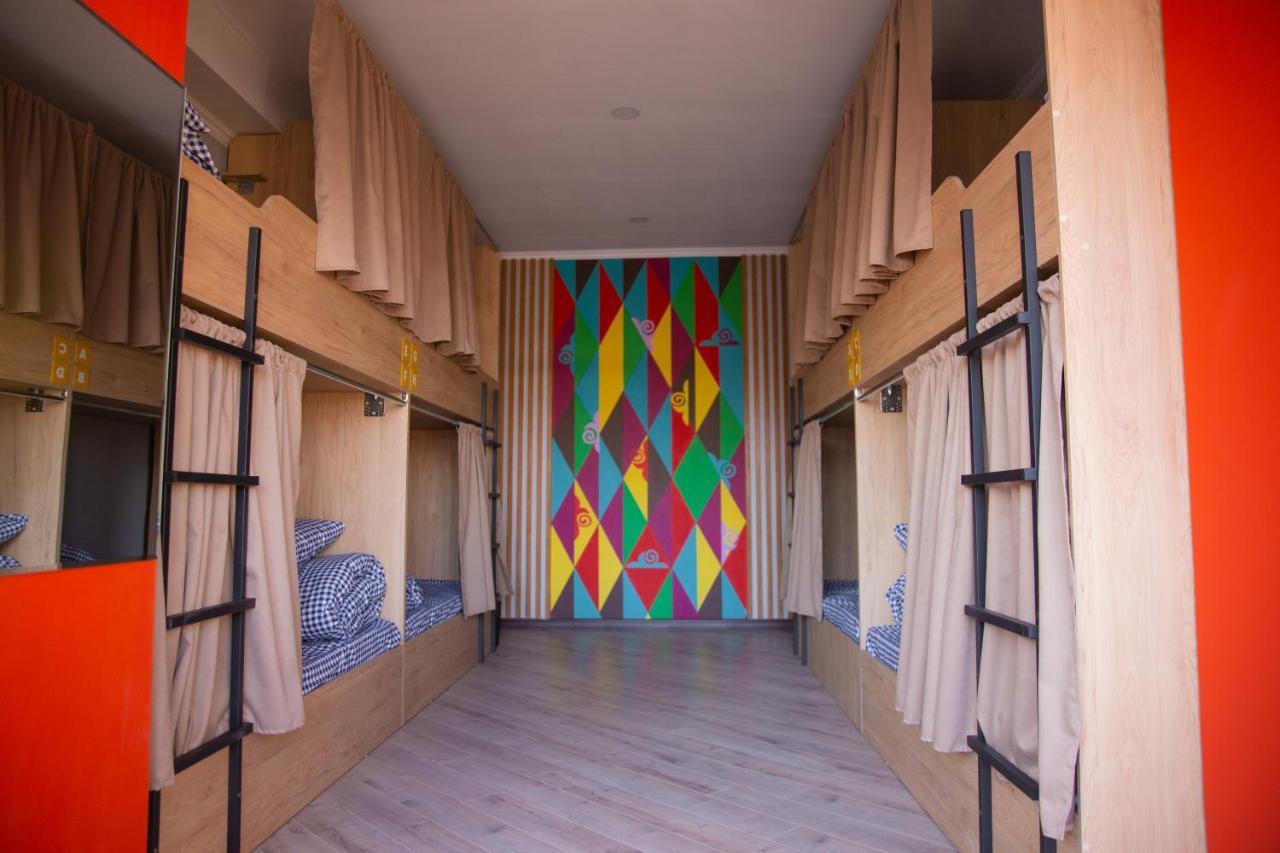 People Hostel Bishkek Ngoại thất bức ảnh